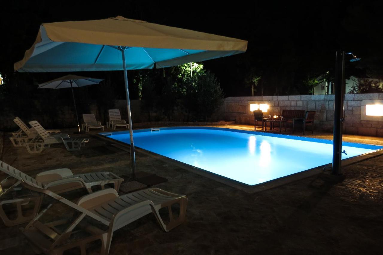 Bungalow Vice With Pool Pakoštane Extérieur photo